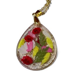 Multicolored Dried Flower Pendant Necklace NWT  Handmade 20" Chain 1.5" Pendant
